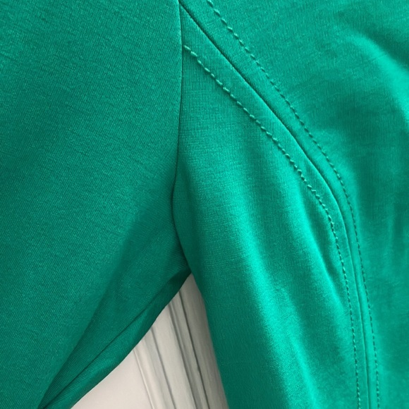 Vineyard vines - Picture 6 of 7